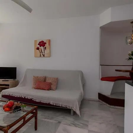 Club Atlantis 35 - One Bed * Costa Adeje (Tenerife)