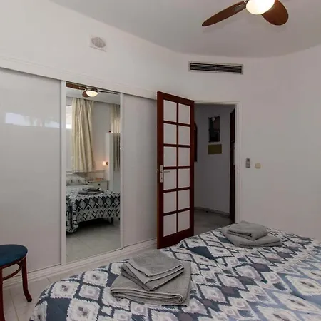 Апартаменты Club Atlantis 35 - One Bed *