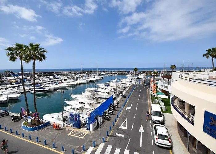 Club Atlantis 35 - One Bed * Costa Adeje (Tenerife)