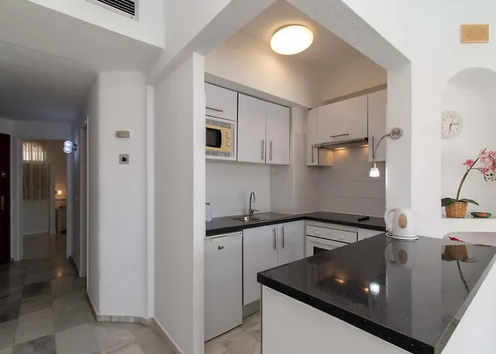 Club Atlantis 35 - One Bed *